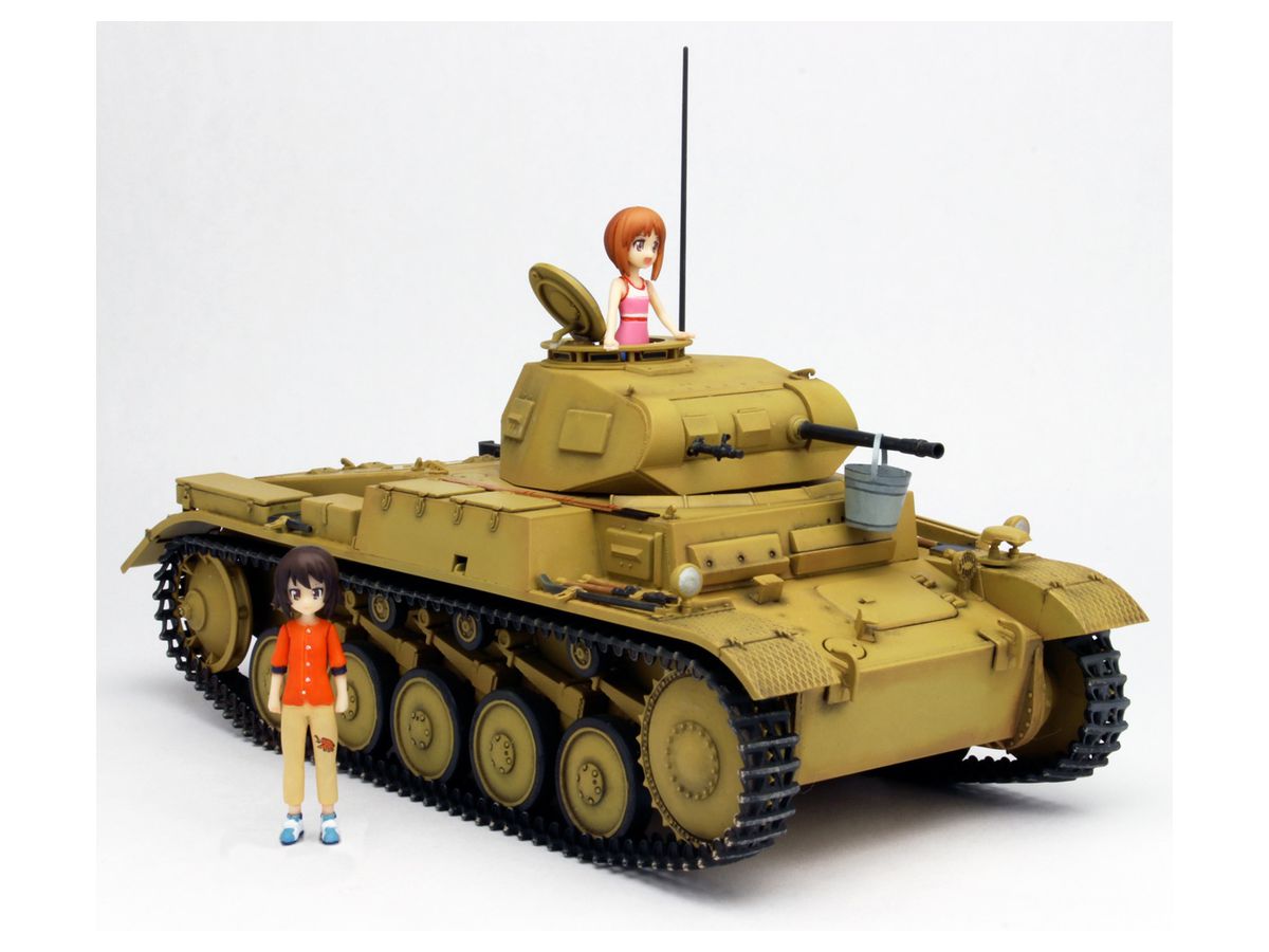 1/35 ガールズ＆パンツァー 劇場版 あの夏のII号戦車F型です! -みほとまほの思い出- (再販)