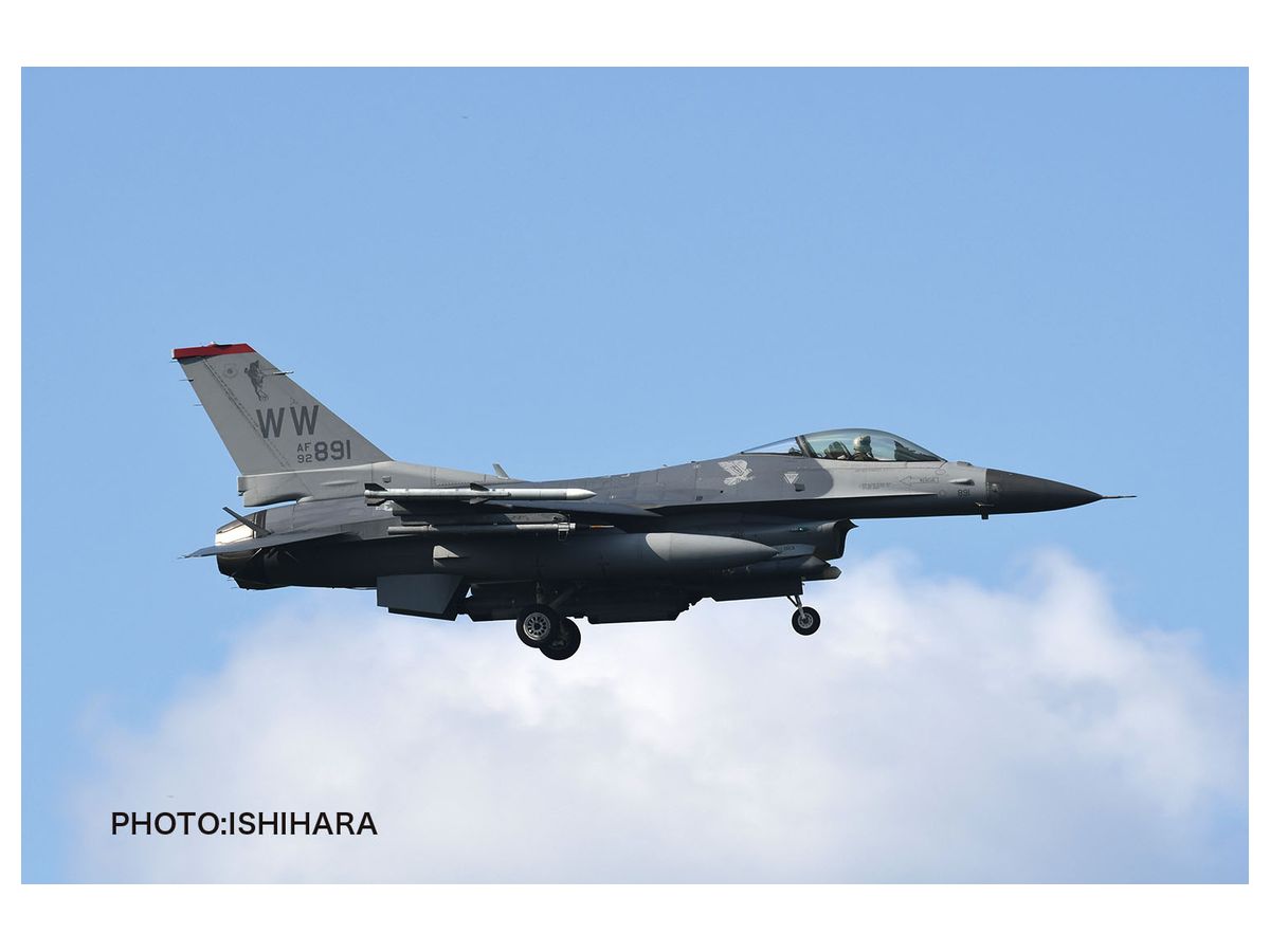 1/144 アメリカ空軍戦闘機 F-16Cファイティングファルコン 三沢基地 第