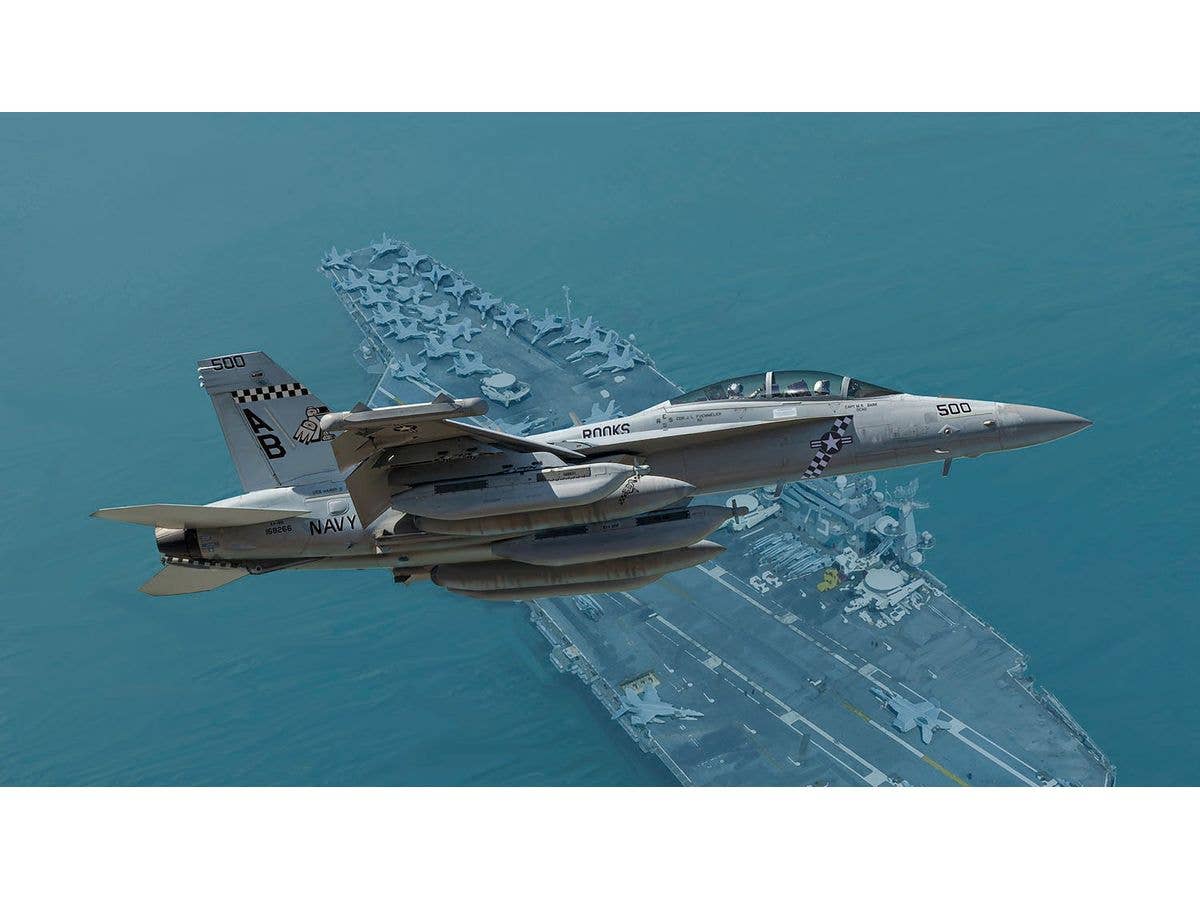 1/48 F-16XL試作戦術戦闘機 | HLJ.co.jp