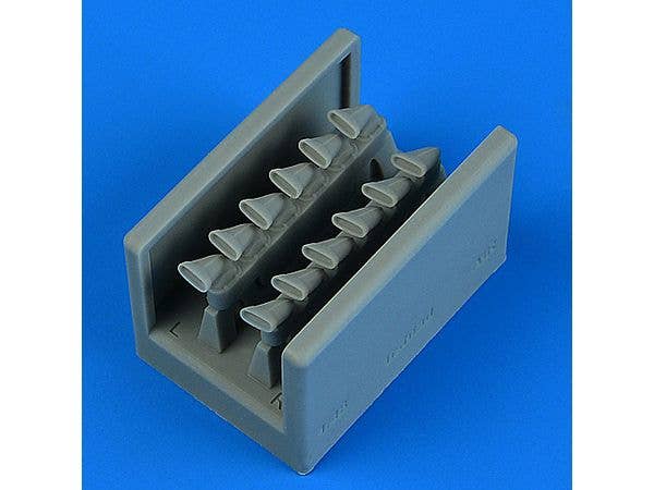 1/48 スピットファイア Mk.IXe/TR.9 フィッシュテール排気管(エアフィックス用)