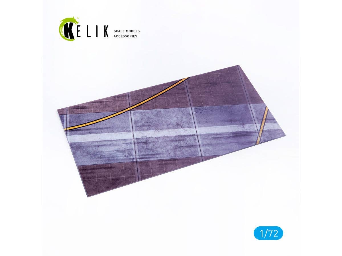 1/72 嘉手納基地滑走路 180 x 357mm