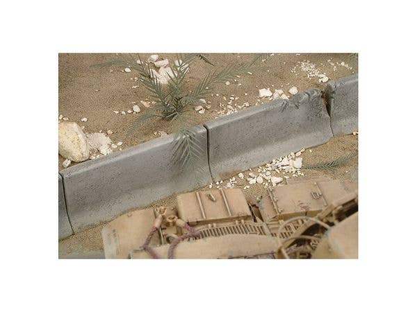 米軍放出品実物　THALES ブロードバンドアンテナ新品未使用3 400MHz帯 車載用高利得マグネット式アンテナ（3D-2V) HMG-450-3A-09 f