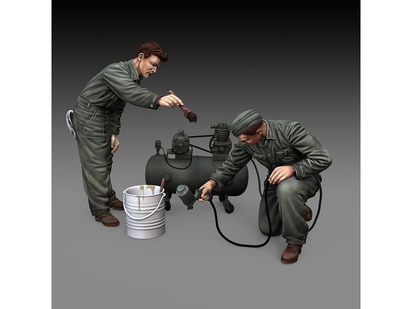 1/35 Soldiers painting