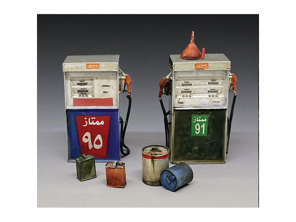 1/35 Modern Gas pumps Mid Orient