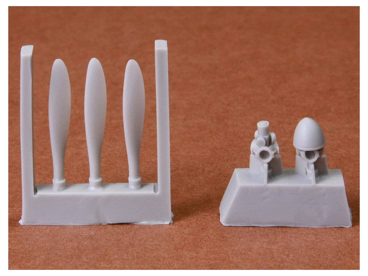 プラモデル　1/72 マッキ M 33 レジンキャストキット [SBM7027] Amazon | SBSモデル 1/72 マッキ M 33 レジンキット SBM7027