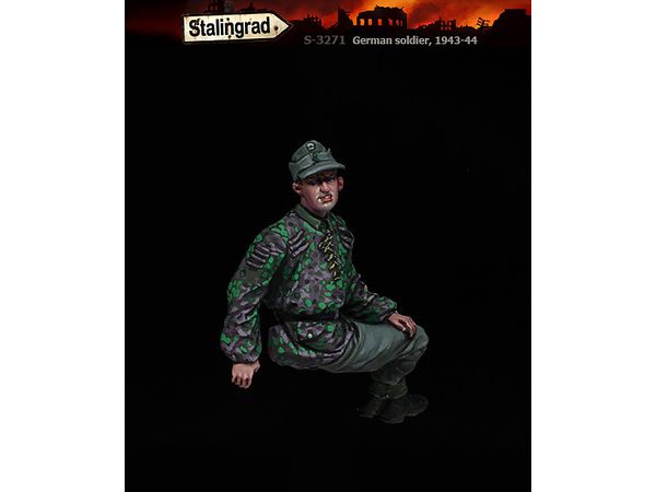 1/35 WWII ドイツ 腰掛ける兵士 1943-44