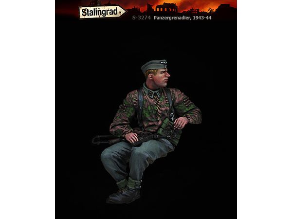 1/35 WWII ドイツ 座って後方を伺う装甲擲弾兵下士官 1943-44