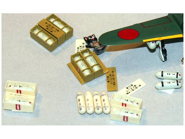 1/144 統一型二型(木製)落下タンクセット