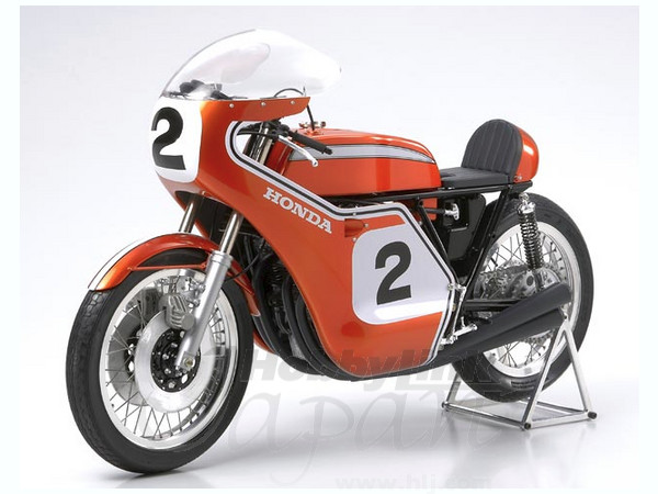 1/6 ホンダ CB750 レーシング (セミアッセンブルモデル)