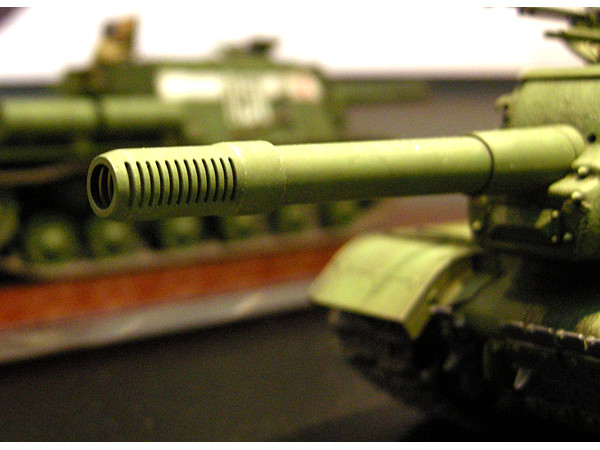 1/35 ソビエト 重自走砲 JSU-152