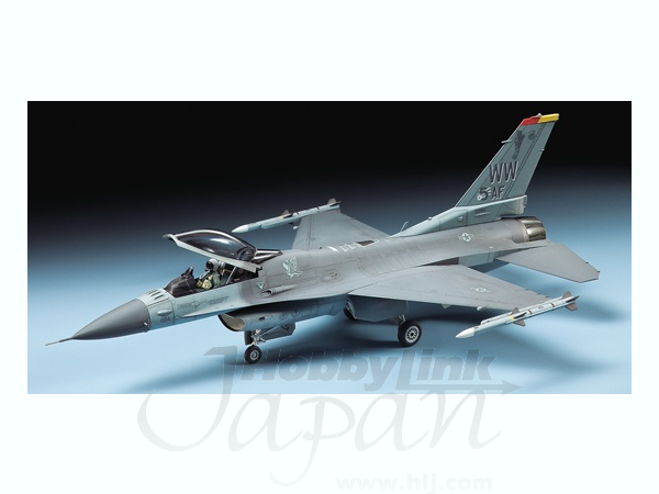 1/72 ロッキード マーチン F-16CJ (ブロック50) ファイティング ファルコン