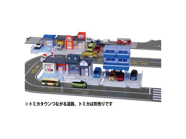 トミカタウンビルドシティ 街をつくろう! アイデアいっぱいタウンセット