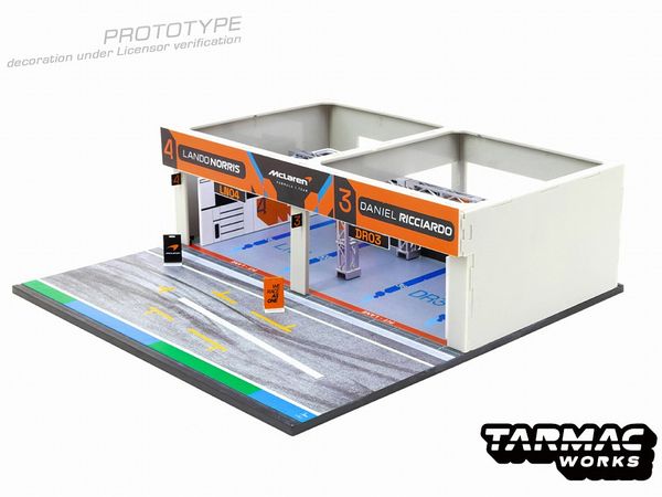 1/64 Pit Garage Diorama McLaren Formula 1 Team