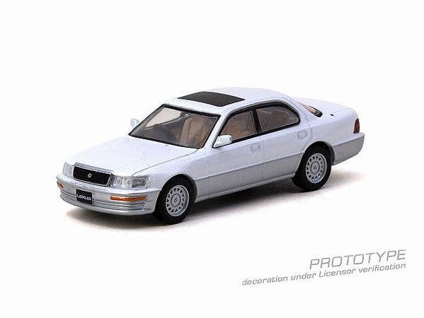 1/64 Lexus LS400 (UCF10) Pearl White (Paper Box)