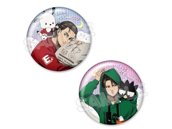 進撃の巨人 x サンリオキャラクターズ4: グリッター缶バッジセット エレン × ポチャッコ、リヴァイ × バッドばつ丸