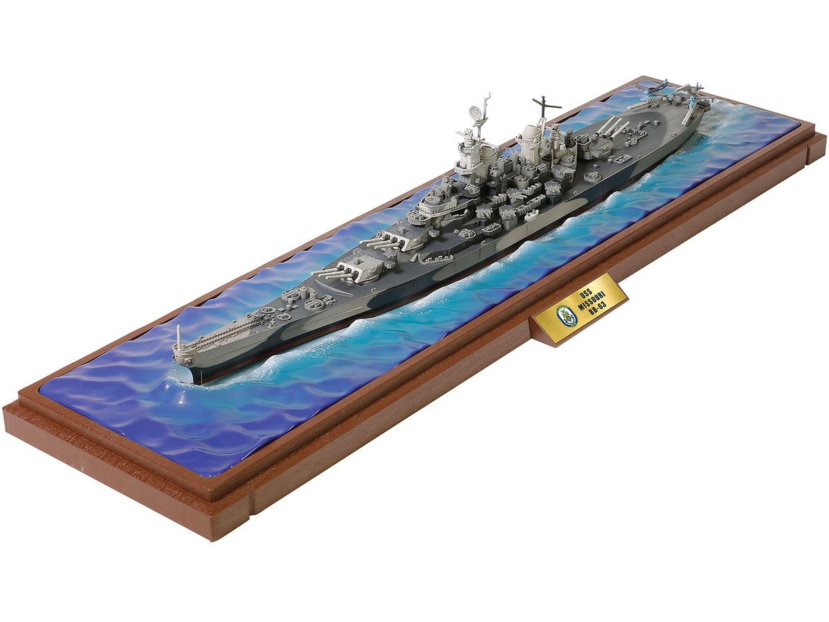 1/700 アメリカ海軍 戦艦ミズーリ 洋上モデル仕様 雲形迷彩