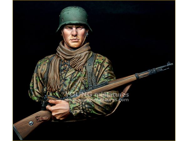 1/10 WWII ドイツ武装親衛隊 小銃を抱える若き歩兵 胸像