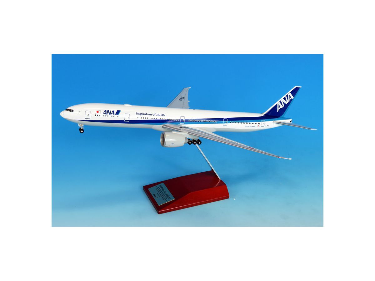 1/200 BOEING 777-300ER JA795A スナップフィットモデル(WiFiレドーム･ギアつき)
